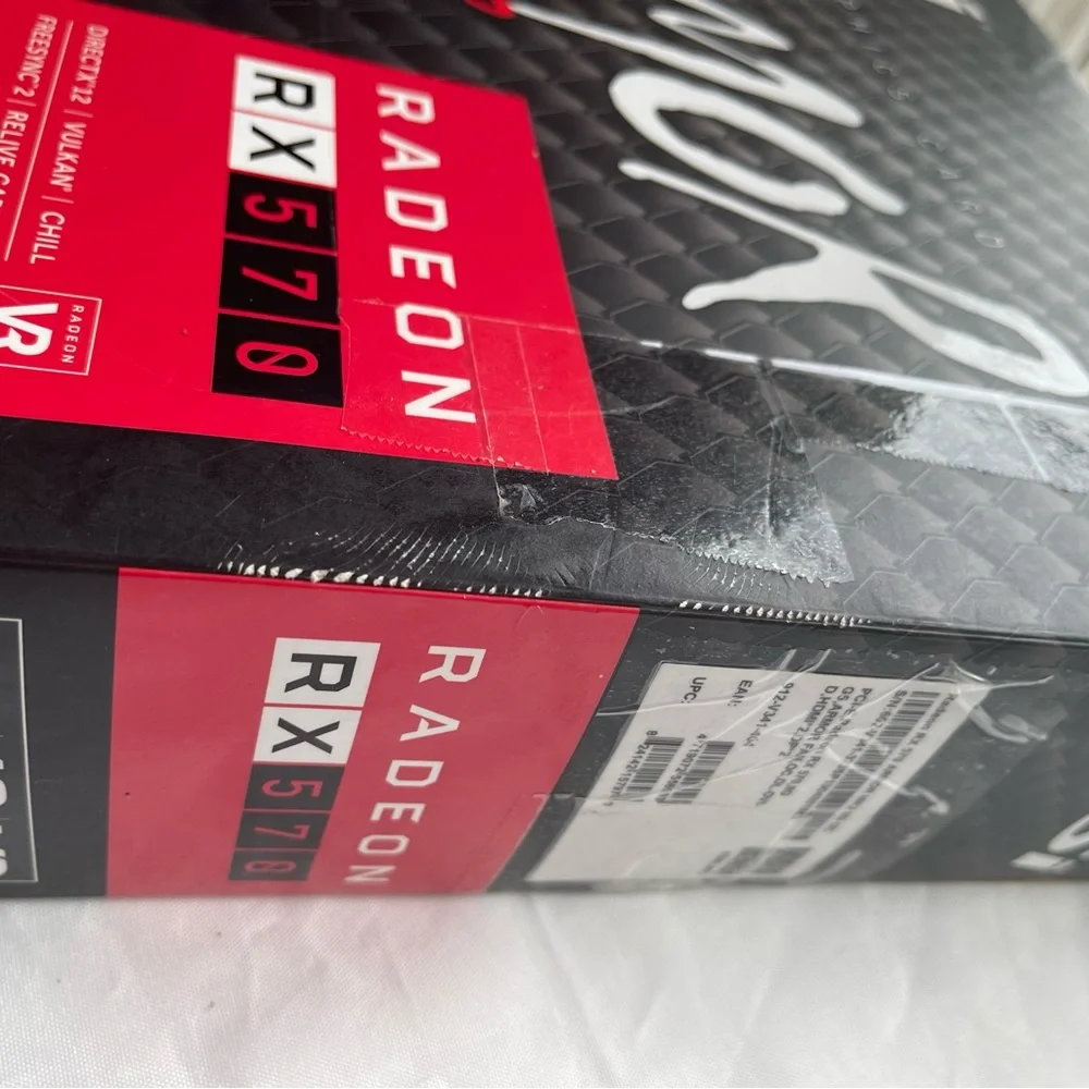 MSI Radeon RX 570 ARMOR MK2 8G OC Graphics Card - Picture 12 of 13